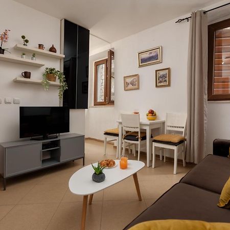 Apartment Amigo 2 Old Town Kotor Exteriör bild