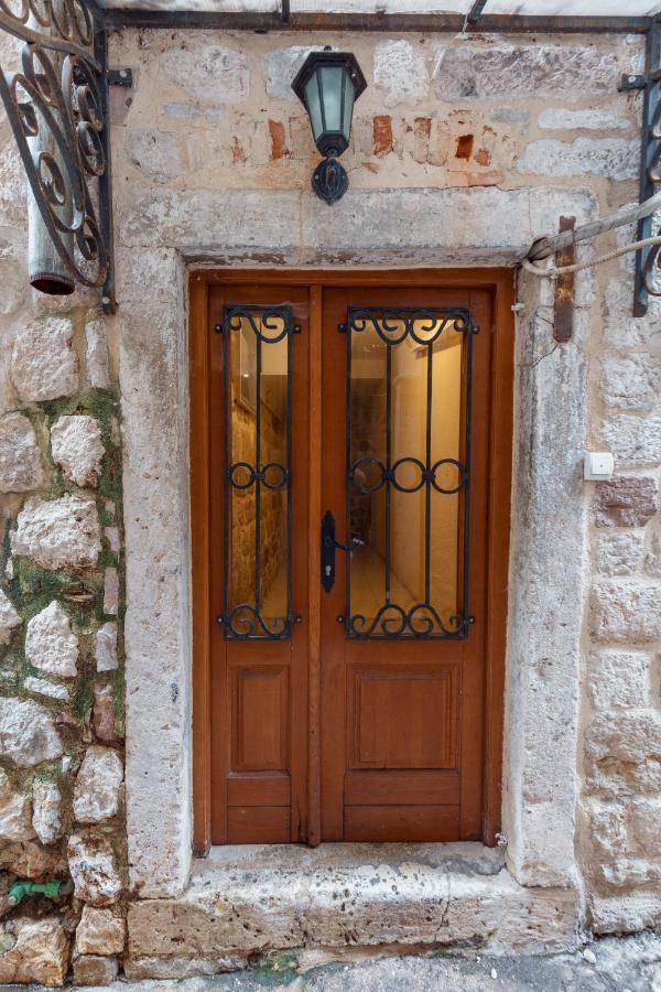 Apartment Amigo 2 Old Town Kotor Exteriör bild